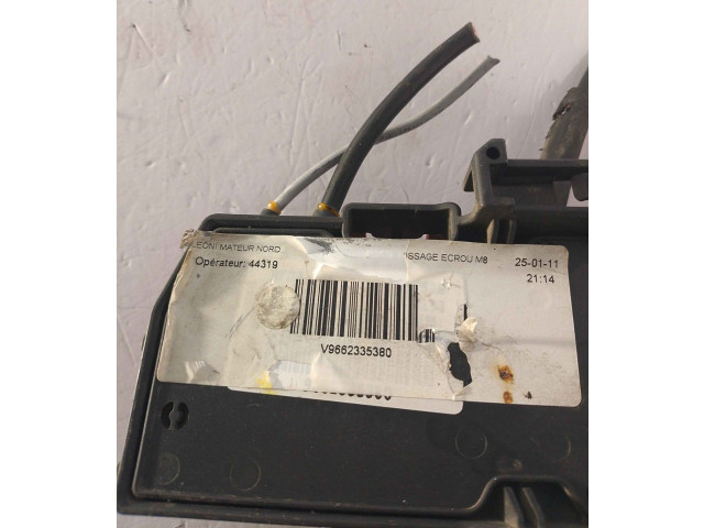 Блок предохранителей Citroen C5