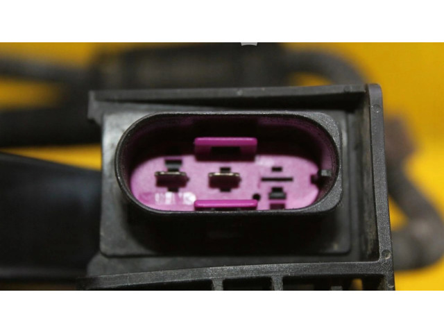 Вентилятор радиатора 6Q0121207C Skoda Fabia Mk1 (6Y)