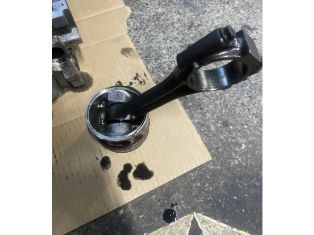 Píst    Volkswagen Caddy    Bls 