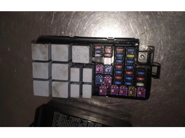 Блок предохранителей Chevrolet Lanos