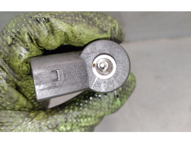 Vstřikovač 7794435, 0445110209BOSCH BMW 1 E81 E87 204DAD