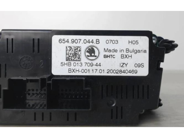 Блок управления климат-контролем    Skoda Scala