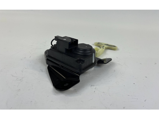 Zámek zadních dveří    Maserati Ghibli 2018