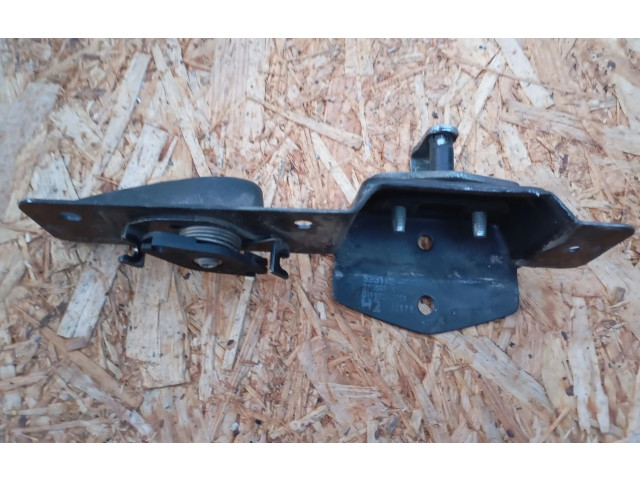 Замок багажника 323112, 93852931    Renault Trafic II (X83) 2002 - 2014 года