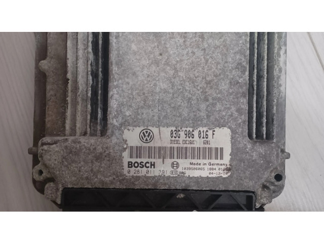 Řídící jednotka 03G906016F, 0281011391 Skoda Superb B6 (3T) 2011