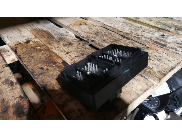 Блок предохранителей 96821082   Chevrolet Captiva    