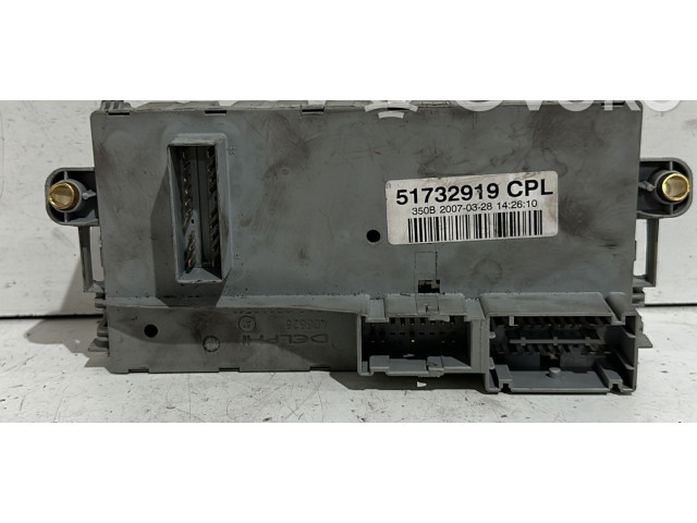 Блок предохранителей 51732910, 51732910   Fiat Idea    