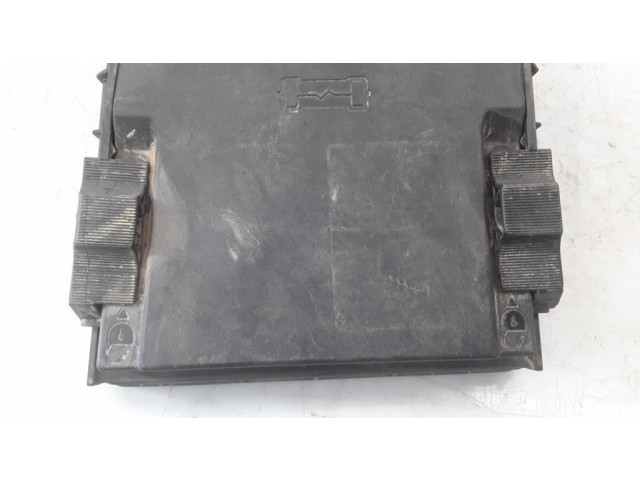 Крышка блока предохранителей 1K0937132F, 017180061 Audi A3 S3 A3 Sportback 8P