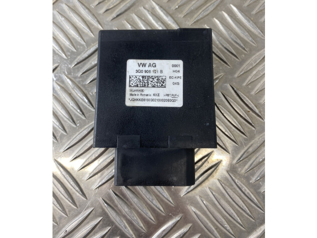 Блок управления топливного насоса 3Q0906121B   Skoda Kodiaq