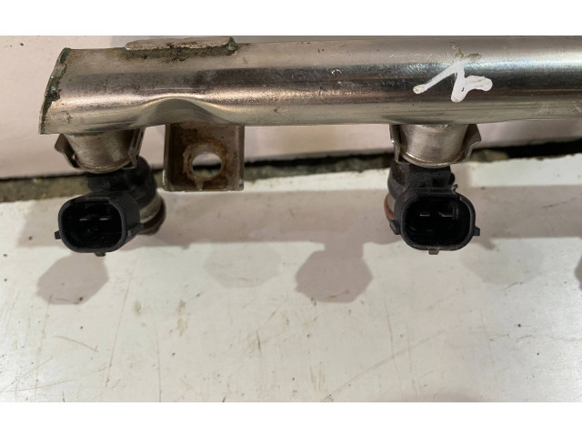 Топливная рампа 04E133317F Skoda Octavia Mk3 (5E)