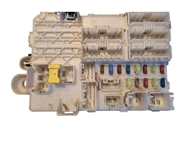 Pojistková skříňka Toyota Hilux (AN10, AN20, AN30) 2007