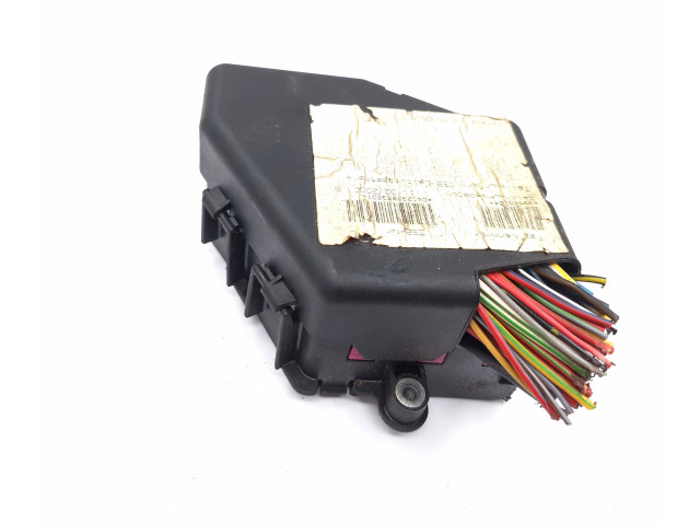   Pojistková skříňka 8D1941824   Audi A4 S4 B5 8D 1994