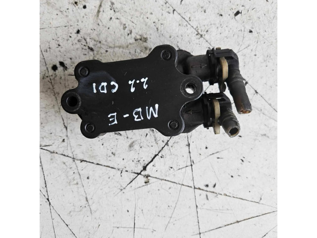 Vstřikovací čerpadlo A6110900250 Mercedes-Benz E W210 pro naftový motor 2.2