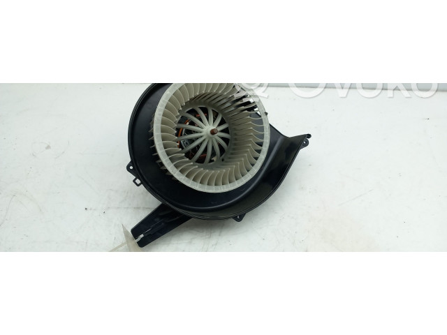 Вентилятор печки 6R1819015 Skoda Fabia Mk2 (5J)