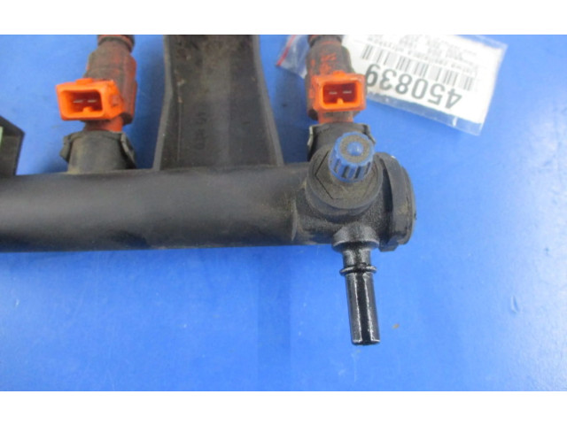 Vstřikovací lišta 9636520780, 9636520780 Peugeot 206 CC