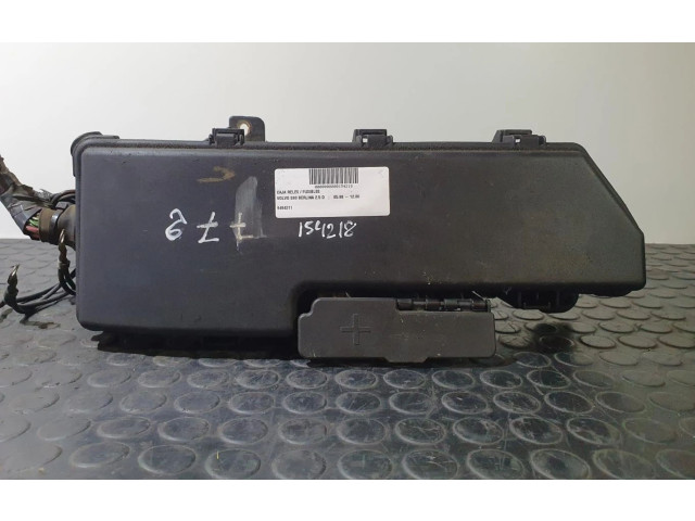 Блок предохранителей 9494211   Volvo S80