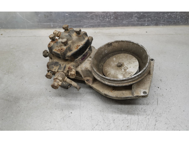 Vstřikovací lišta 0438120162, 049133353S Volkswagen Golf I