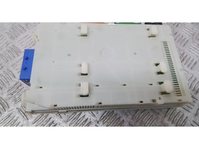 Блок предохранителей 30765624, 7G9T14C256FA   Volvo V70    