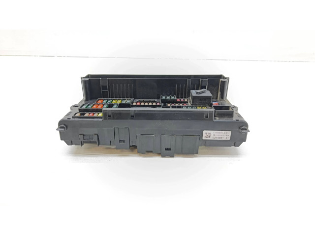 Pojistková skříňka 9210861 BMW 7 F01 F02 F03 F04 2010