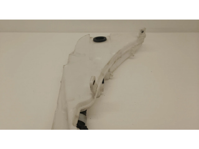 Бачок оконной жидкости