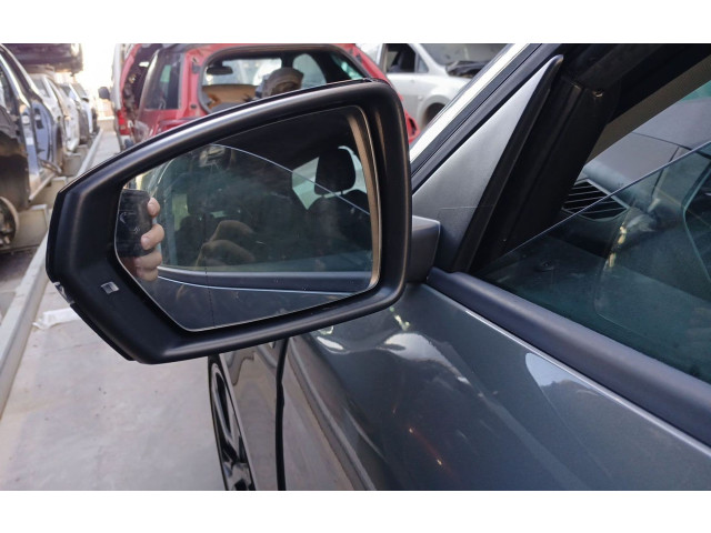 Зеркало электрическое Audi A1 2018 - года