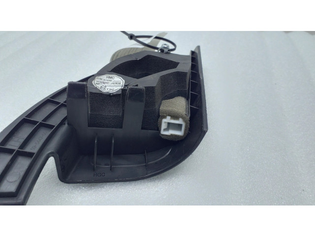 Громкоговоритель (громкоговорители) высокой частоты в передних дверях