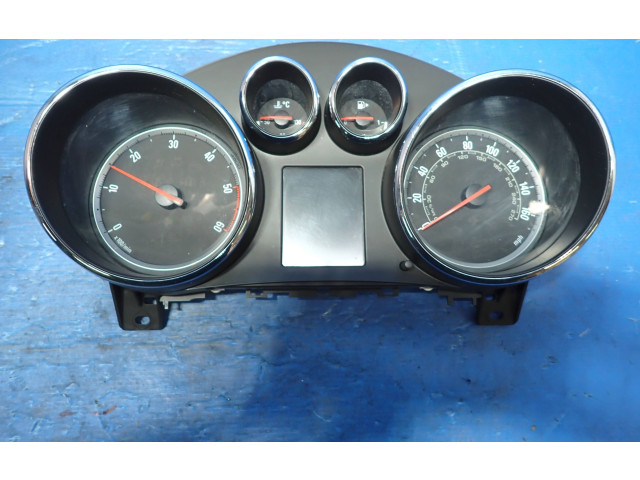 Přístrojová deska Opel Zafira C 2014 13433863