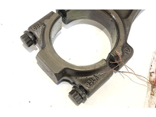  Поршень с шатуном  DDY  Skoda Octavia Mk3 (5E)  