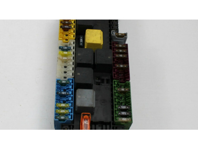 Pojistková skříňka A1669061202 Mercedes-Benz GL X166 2015