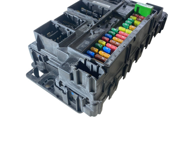 Pojistková skříňka Řídící jednotka BSM FU5T15604BAK, DG9T14B476B Ford Edge II 2015