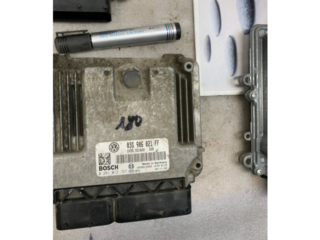 Řídící jednotka 03G906021FF, 0281013157 Volkswagen Caddy 2006