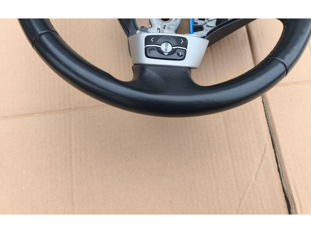 Volant Toyota Yaris 2010 305460899FKAD