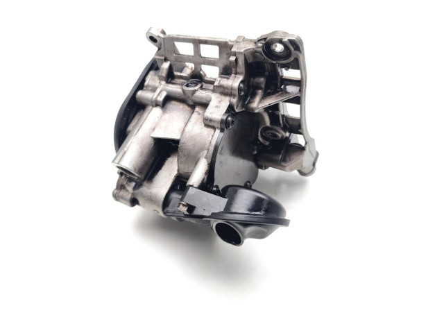 Масляный насос  N47C16A 7811924  Mini One - Cooper R57 