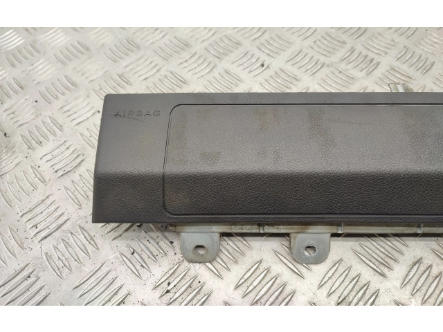 Подушка безопасности для колен A1768600302   Mercedes-Benz A W176