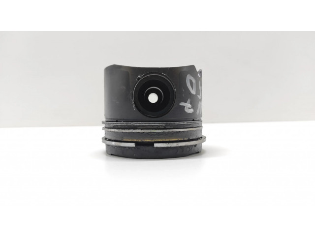 Píst BMW 7 E65 E66 pro naftový motor 4.5 M67n