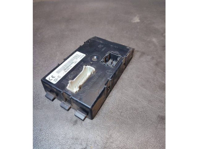 Блок комфорта P8200584665P   Renault Trafic II (X83)   