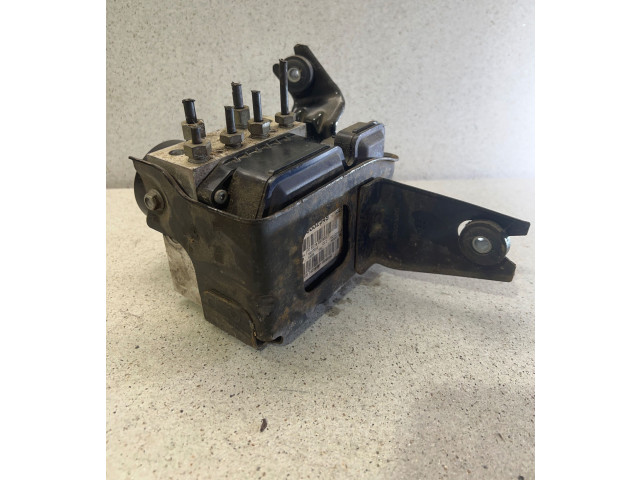 Блок АБС 13332549, 16817014 BMW X3 E83 2003 - 2010 года