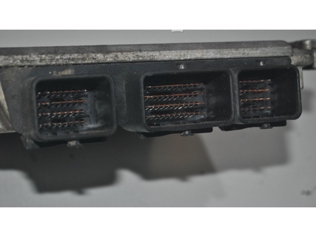 Блок управления двигателем Блок управления 0281010821, 9644989180   Peugeot Expert