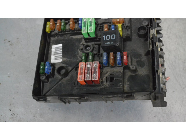 Блок предохранителей Audi A3 S3 8P