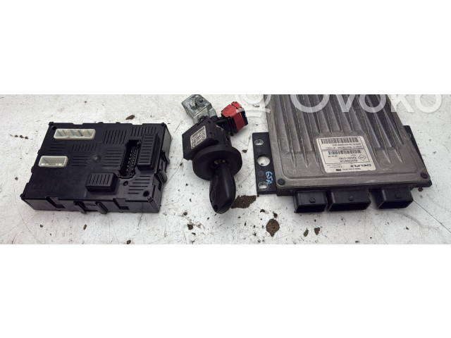 Комплект блоков управления    Renault Clio III