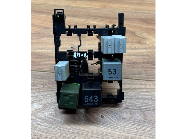   Pojistková skříňka 1T1937503A   Volkswagen Caddy 2011