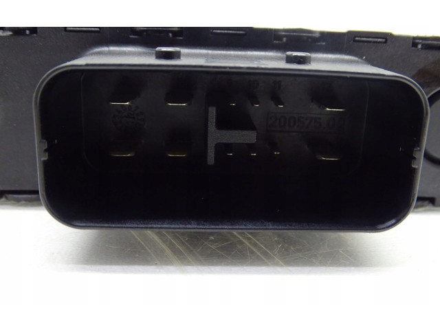 Įtampos keitiklis/ keitimo modulis    Audi A6 C7