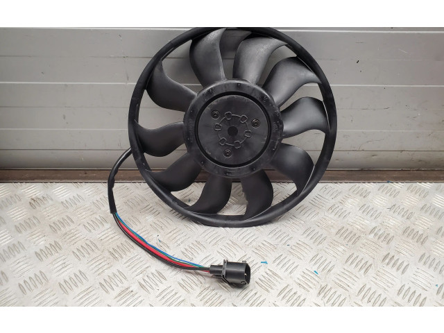 Вентилятор радиатора         Audi Q5 SQ5 