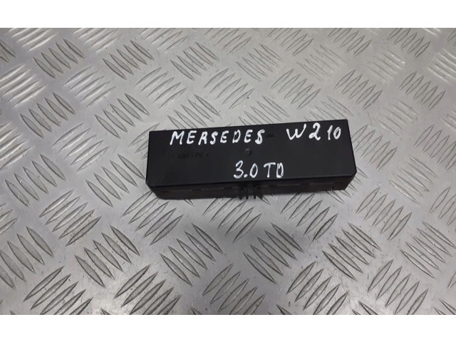 Ящик предохранителей (комплект)       Mercedes-Benz E W210  1995 - 2002 года   