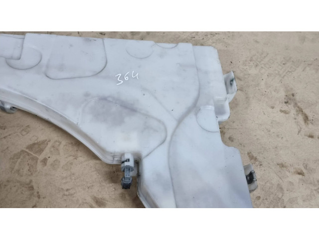 Бачок оконной жидкости    