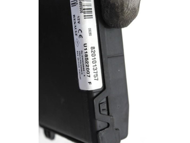 Комплект блоков управления 27576   Dacia Sandero