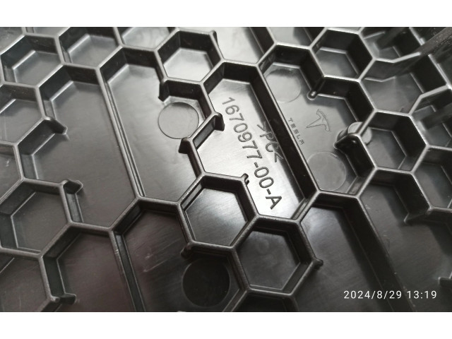 Блок комфорта 165765001A Tesla Model Y