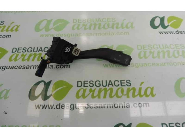 Ручка стеклоочистителей 1K0953519A   Volkswagen Golf SportWagen