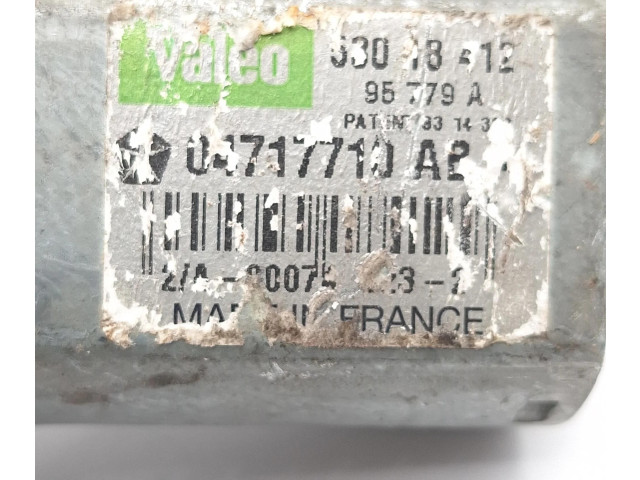 Моторчик заднего дворника 04717710, 53018412    Chrysler Grand Voyager III