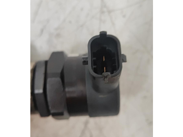 Vstřikovací lišta 0445214085, 00791592 KIA Magentis D/D4EA